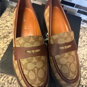 Coach Colleen Sig Loafer walnut/khaki size 10